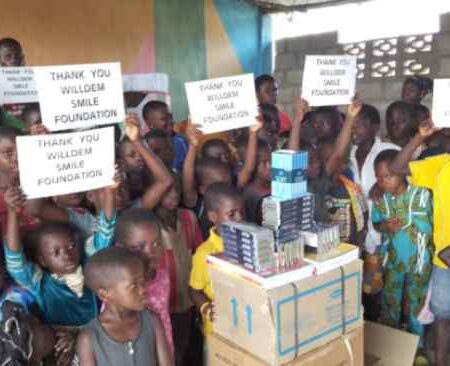 Students'school equipment donation in Dalavé, Togo